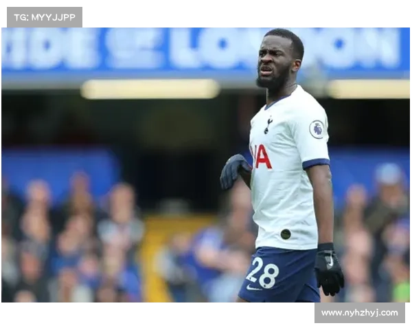 巴萨10号为何状态起伏不定是个人原因还是教练战术问题